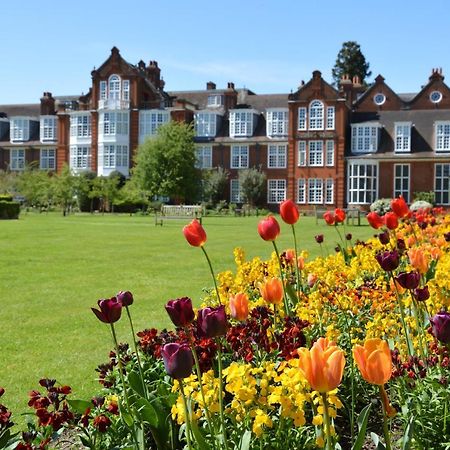 Newnham College - University Of Cambridge Εξωτερικό φωτογραφία