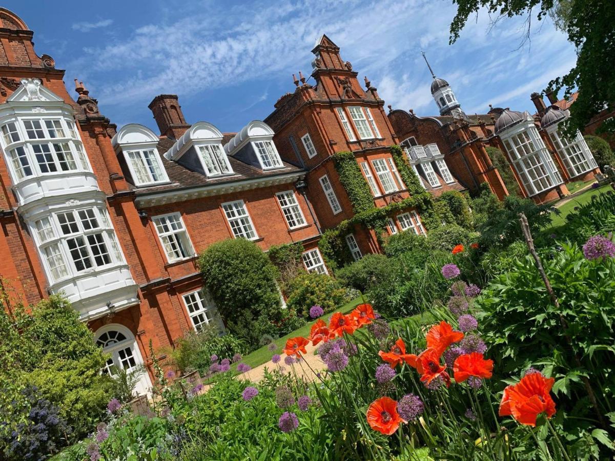 Newnham College - University Of Cambridge Εξωτερικό φωτογραφία