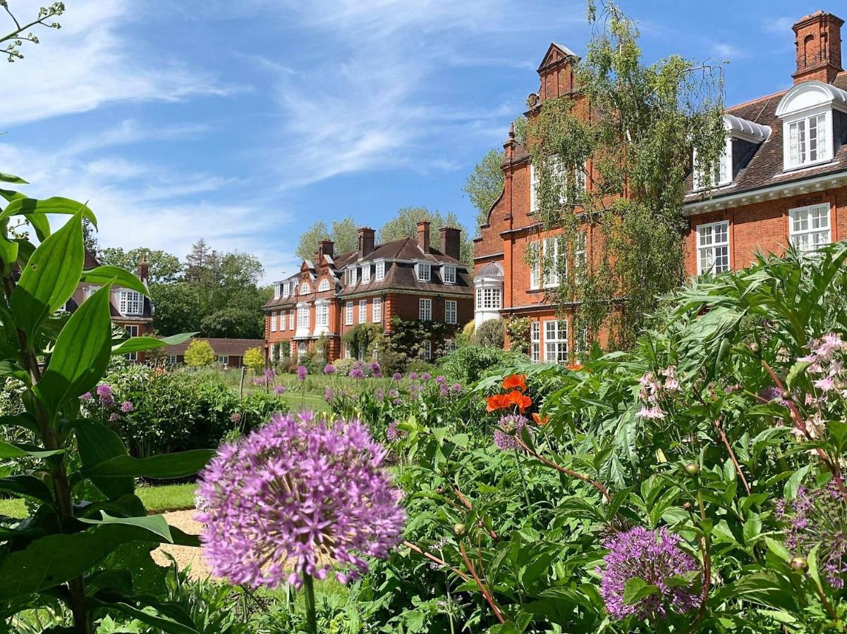 Newnham College - University Of Cambridge Εξωτερικό φωτογραφία